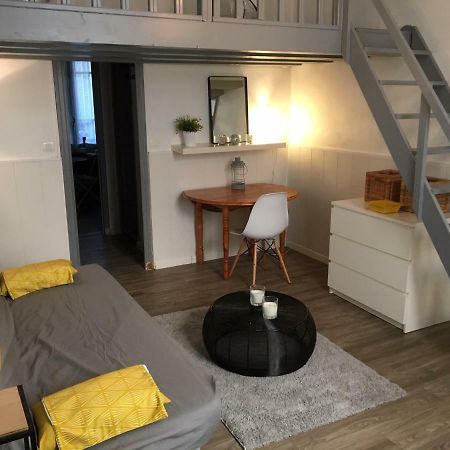 Studio Avec Mezzanine A 5 Min Des Arenes Et De La Gare Nimes Ngoại thất bức ảnh